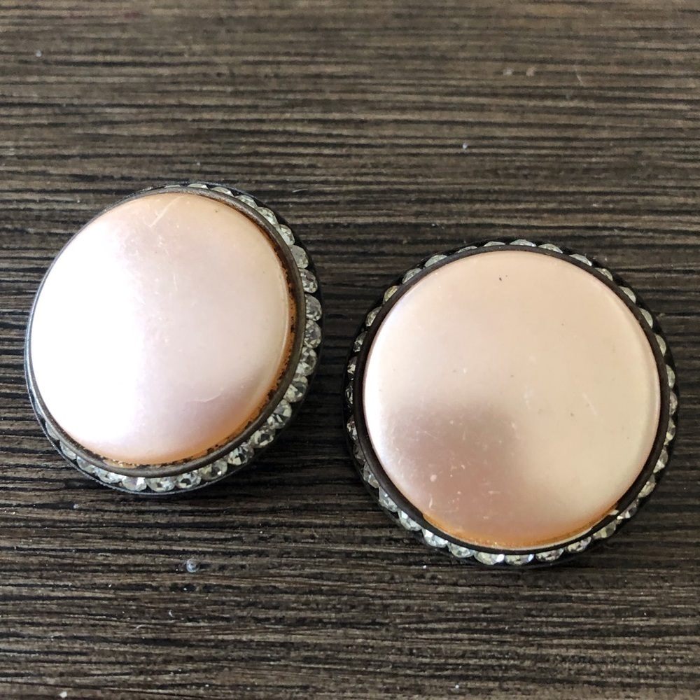 Vintage pink & sliver button clip on earrings